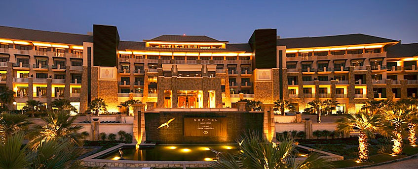 Photo of front of Sofitel The Palms
