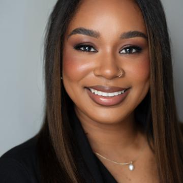 Divad Miles headshot